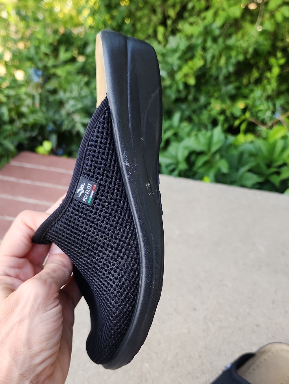 Flyflot Black Slip-On Comfort Clogs - Picture 13 of 17